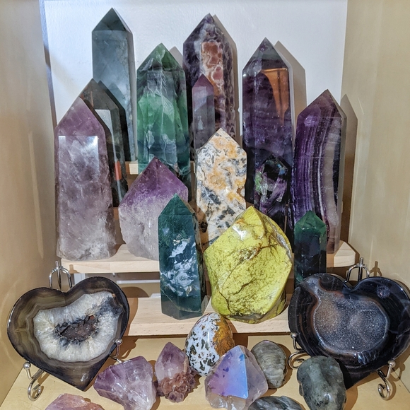 L CRYSTAL MYSTERY BOX ( $380-580 retail value) - Picture 8 of 12